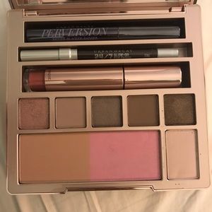 NEW Urban Decay Naked on the Run LIMITED ED